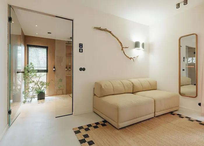 House On The Northen Shore Of Peipus * Alajõe